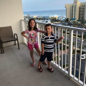 Meet your Posher, Ajshe afrim